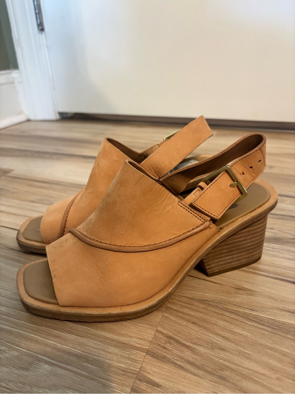 Clarks Tan Leather Slingback Block Heel Sandals